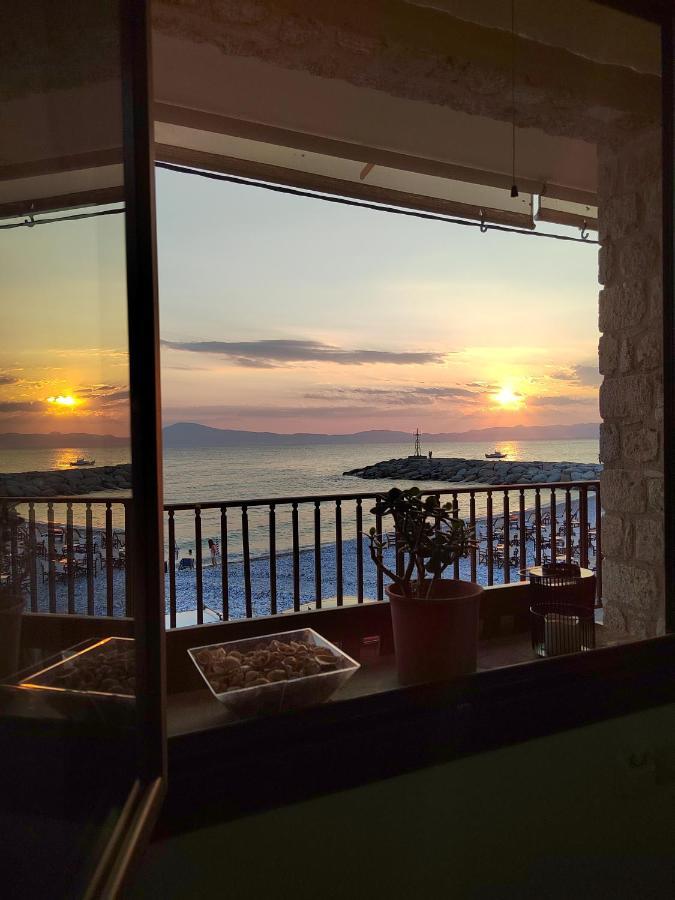 Marvel Sea View 1 Apartment Akrogiali Exterior photo